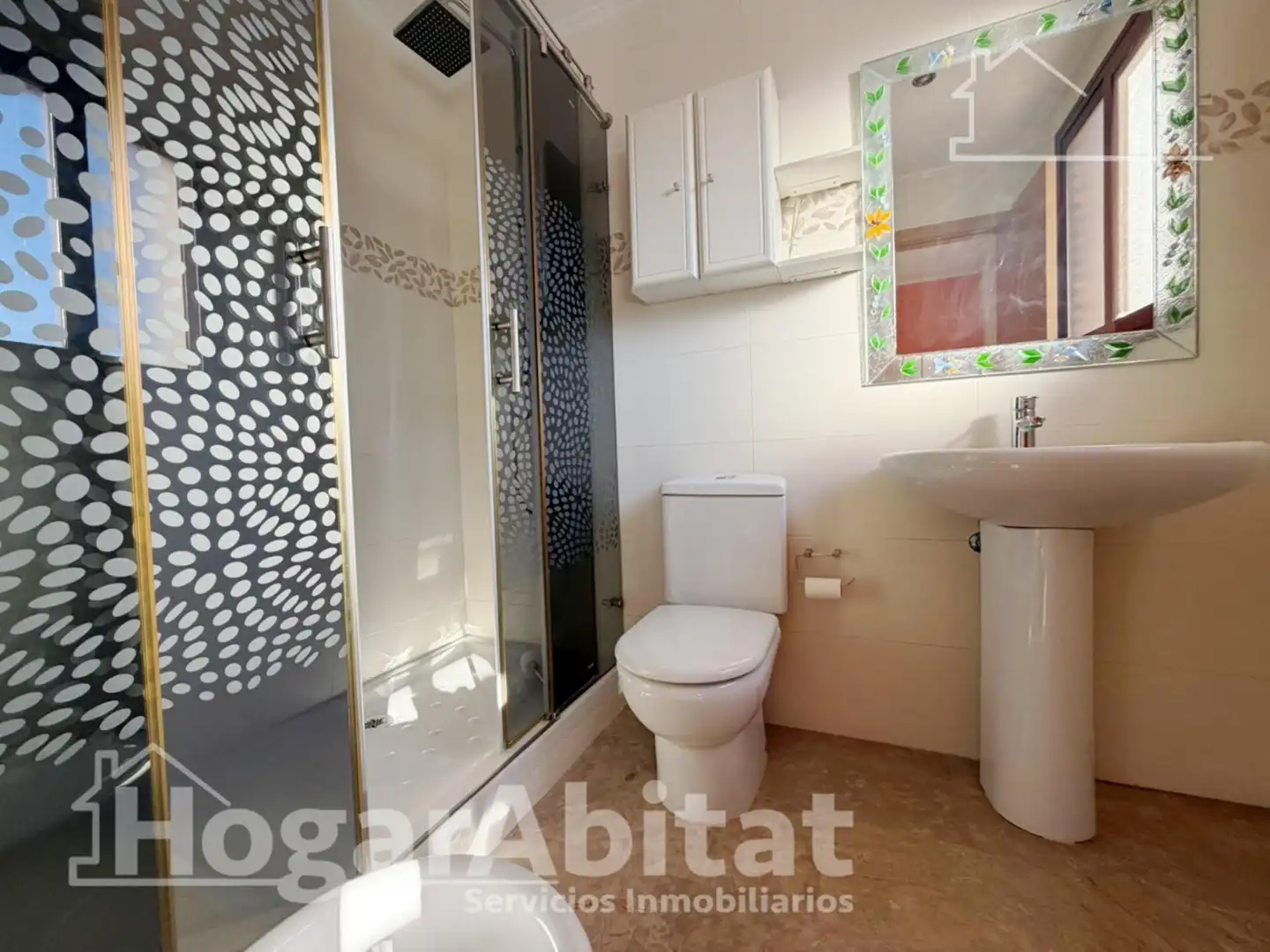 Bany de Casa adosada en venda en Sagunto / Sagunt amb Aire condicionat, Jardí privat i Terrassa