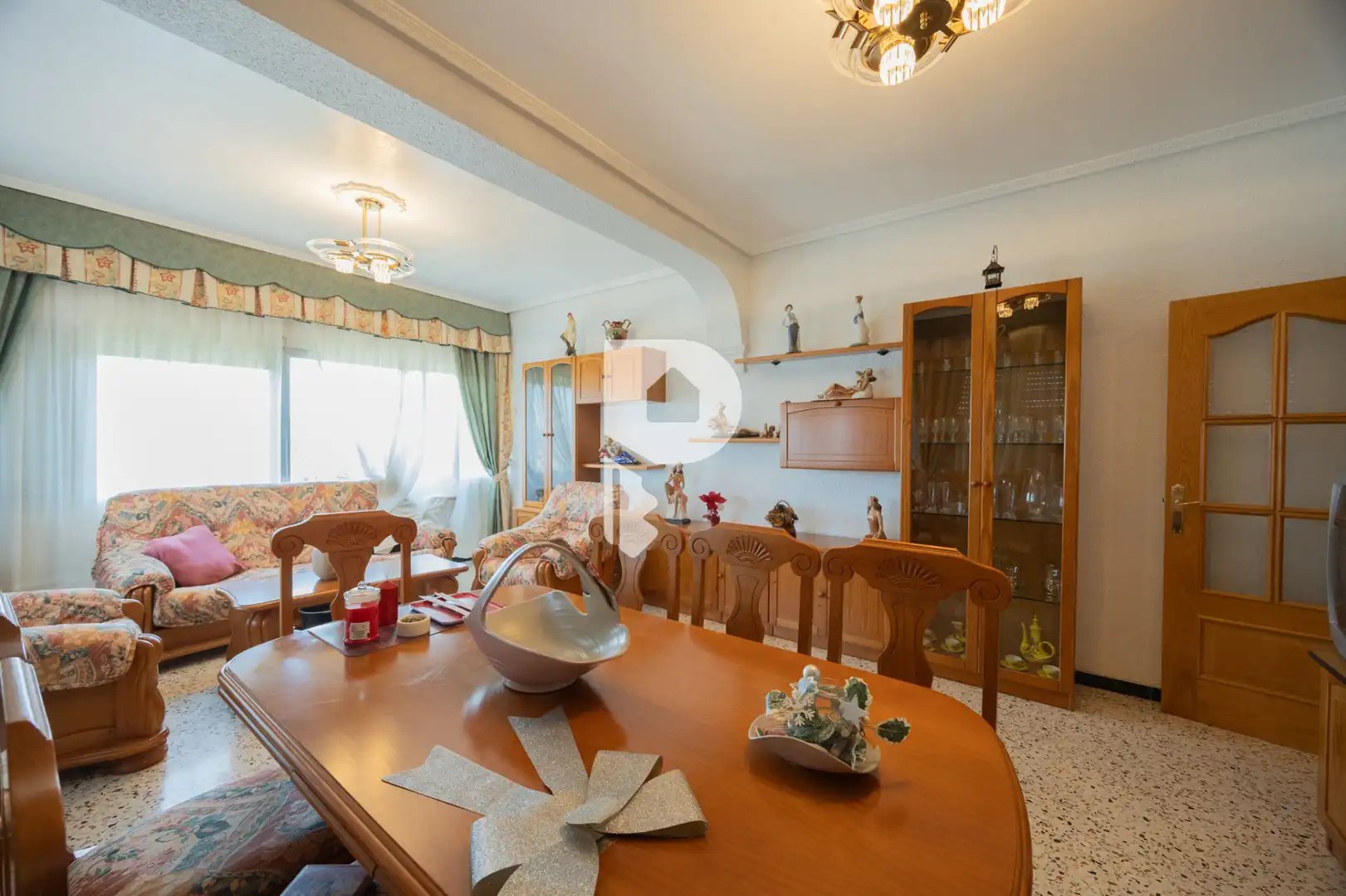 Sala d'estar de Casa o xalet en venda en Castellví de Rosanes amb Aire condicionat, Calefacció i Jardí privat