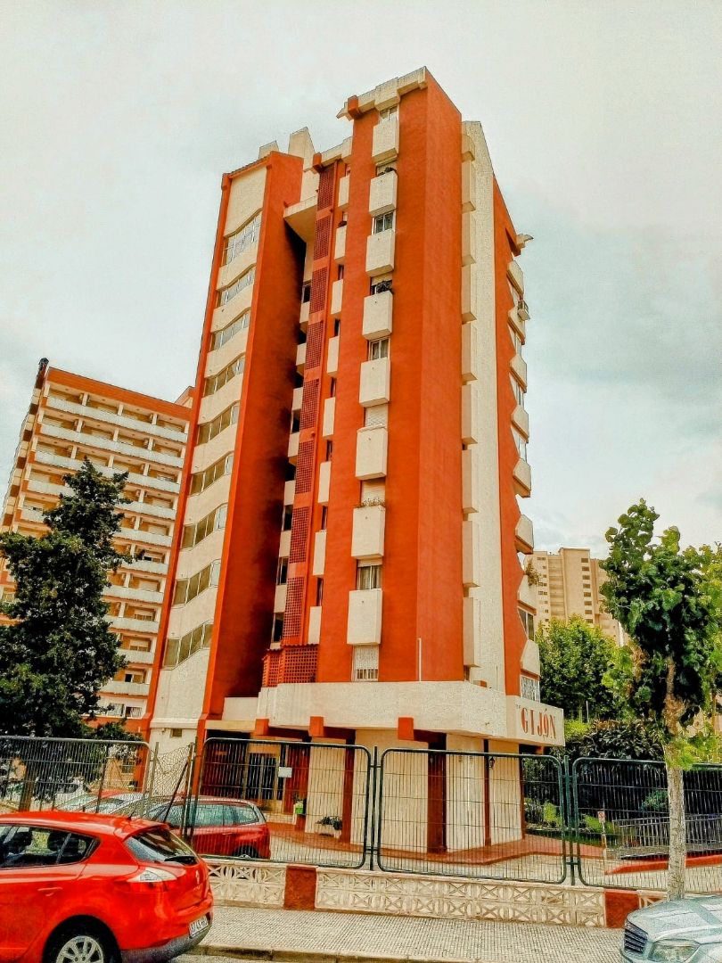 Vista exterior de Apartament en venda en Benidorm amb Aire condicionat i Piscina comunitària