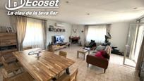 Sala d'estar de Casa o xalet en venda en Vallirana amb Aire condicionat, Terrassa i Balcó