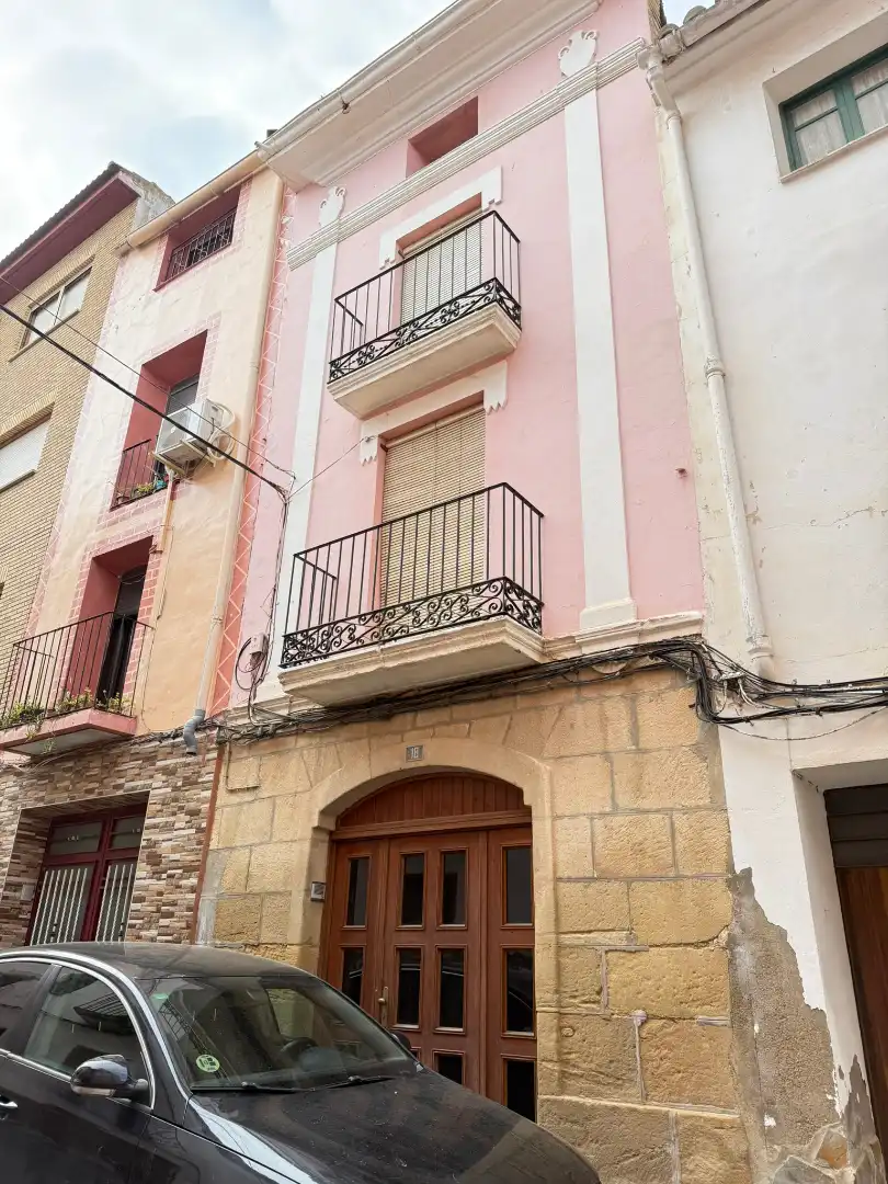 Vista exterior de Casa o chalet en venta en Caspe con Terraza, Trastero y Amueblado