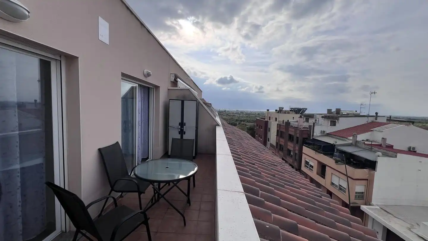 Terrasse von Wohnung zum Verkauf in Torreblanca mit Klimaanlage, Terrasse und Möbliert