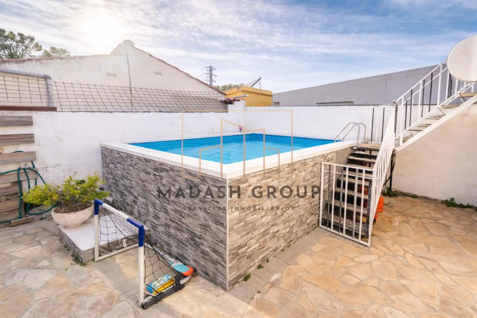 Piscina de Casa o chalet en venta en Mont-roig del Camp con Aire acondicionado, Trastero y Piscina