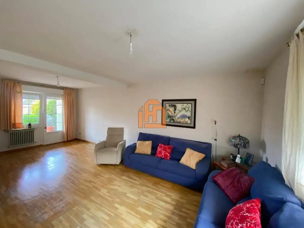 Living room of Houses for sale in Sariegos  with Heating and Parquet flooring