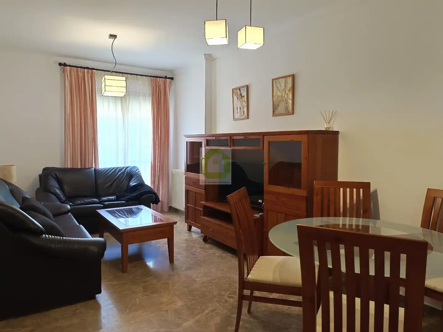 Sala de estar de Piso de alquiler en Granada con Calefacción, Trastero y Amueblado