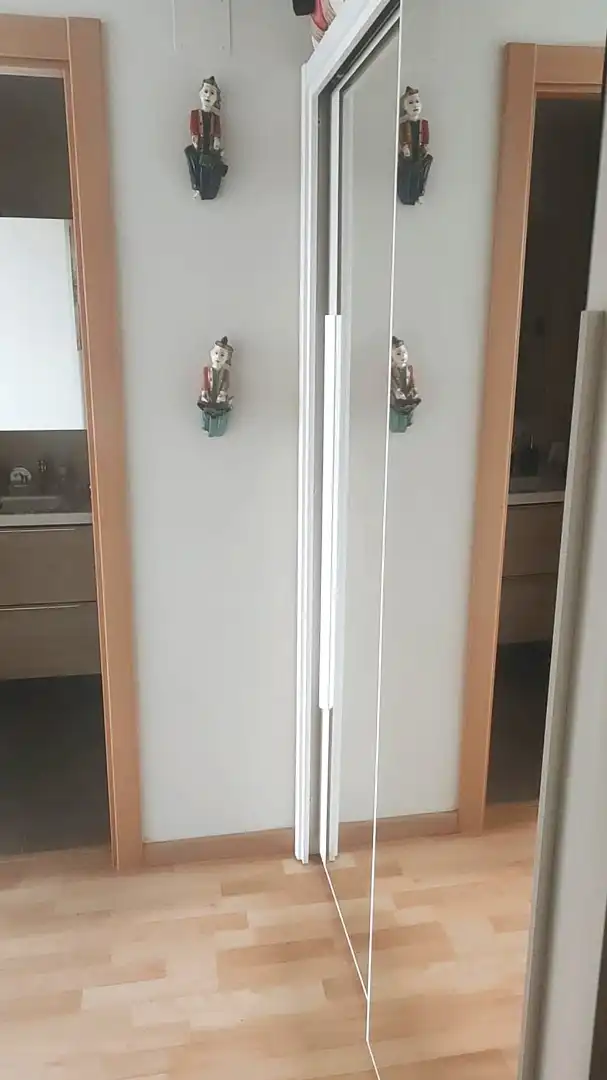 Vista exterior de Piso en venta en Garrafe de Torío con Calefacción, Parquet y Alarma