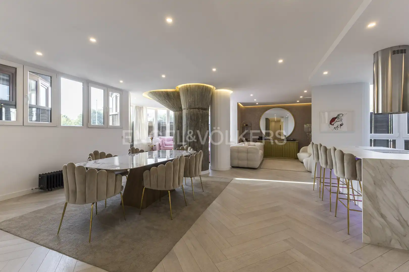 Living room of Flat for rent in Madrid  with Air Conditioner, Heating and Furnished