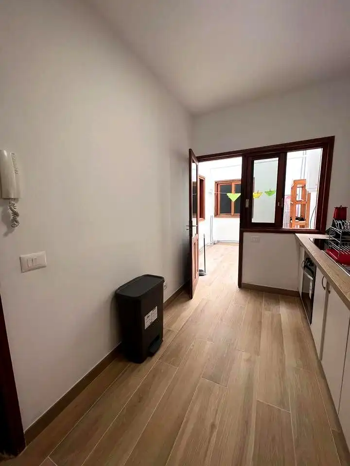Room in Bartolome Benitez, Gracia