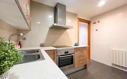 Kitchen of Planta baja for sale in Mollet del Vallès  with Heating, Parquet flooring and Oven