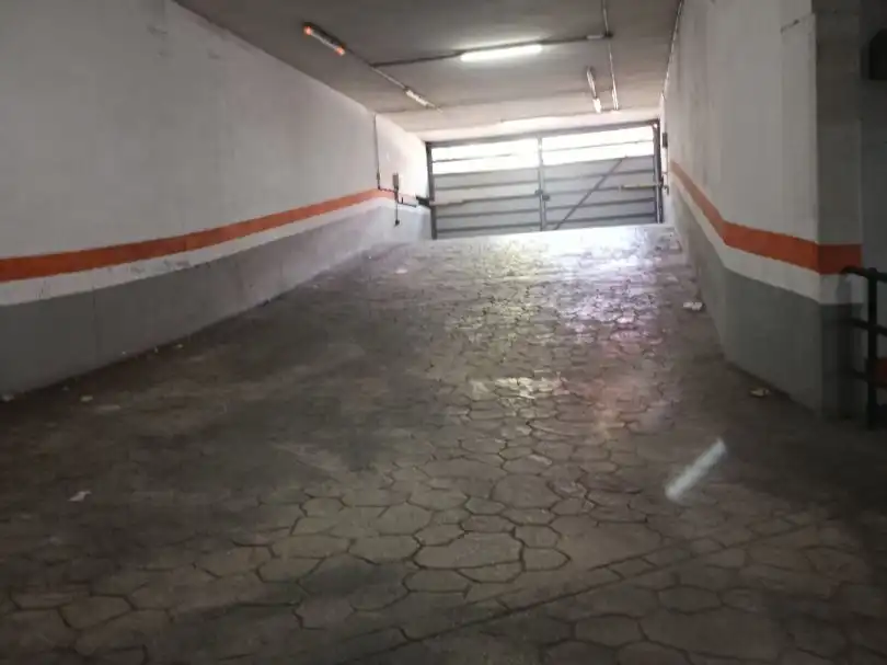 Parkplatz von Garage zur Miete in Albacete