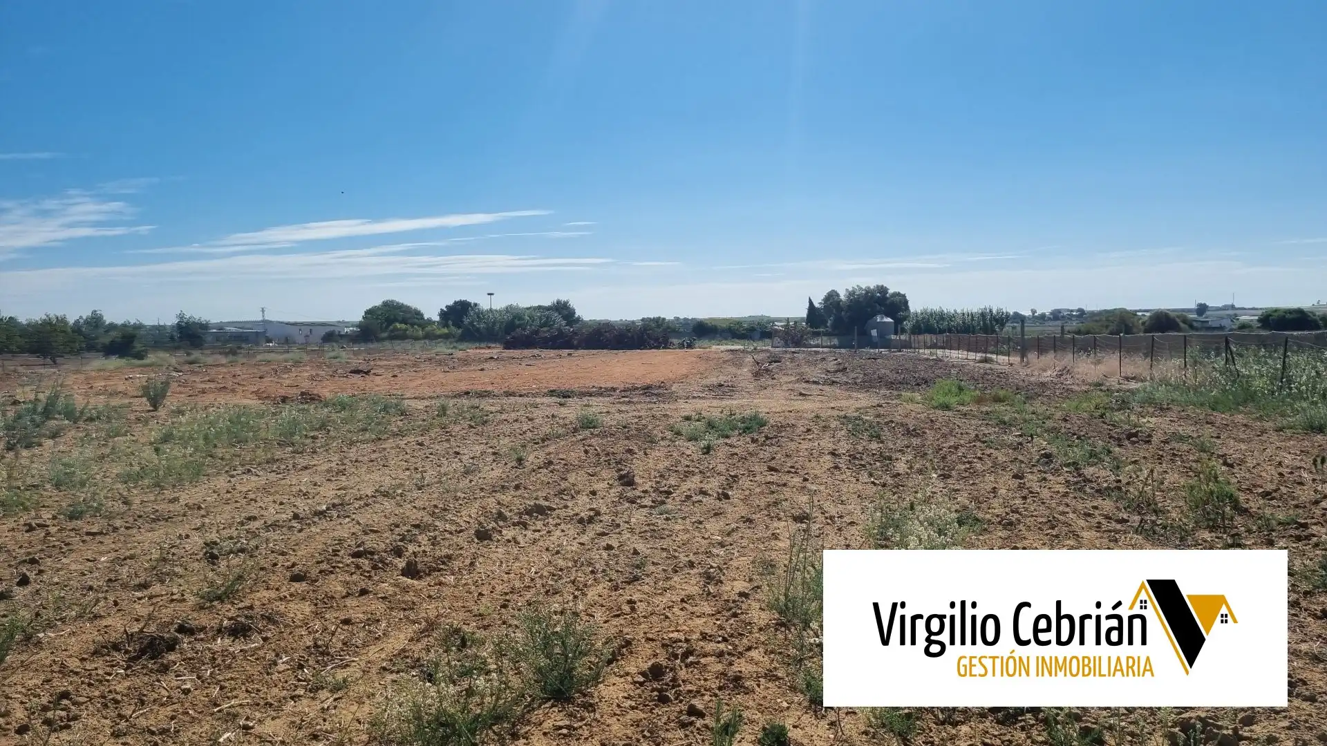Country homes for sale in Chipiona  with Private garden