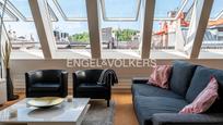 Sala d'estar de Àtic en venda en Donostia - San Sebastián  amb Aire condicionat i Calefacció