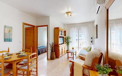 Dormitori de Apartament en venda en Torrevieja amb Aire condicionat, Calefacció i Terrassa