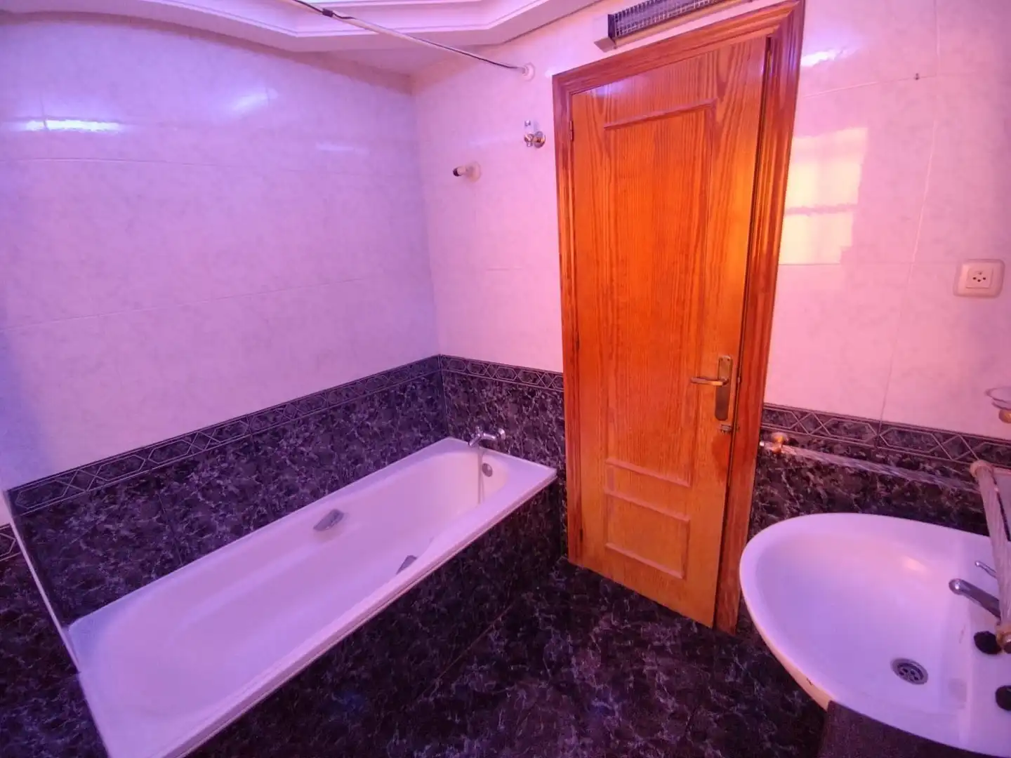 Bathroom of Flat for sale in La Unión