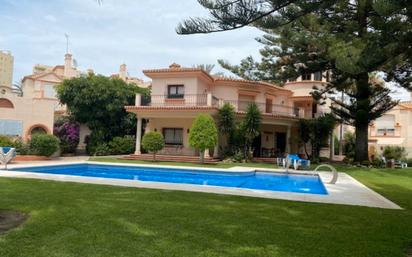 Exterior view of Single-family semi-detached for sale in Estepona  with Air Conditioner, Heating and Furnished