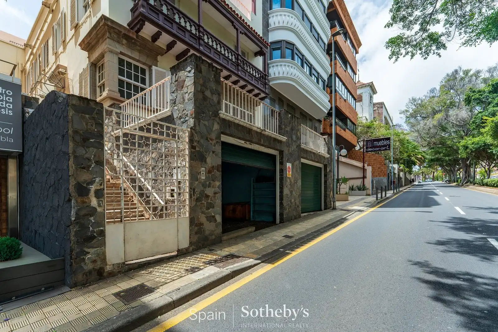 Vista exterior de Casa adosada en venda en Santa Cruz de Tenerife amb Jardí privat, Terrassa i Traster