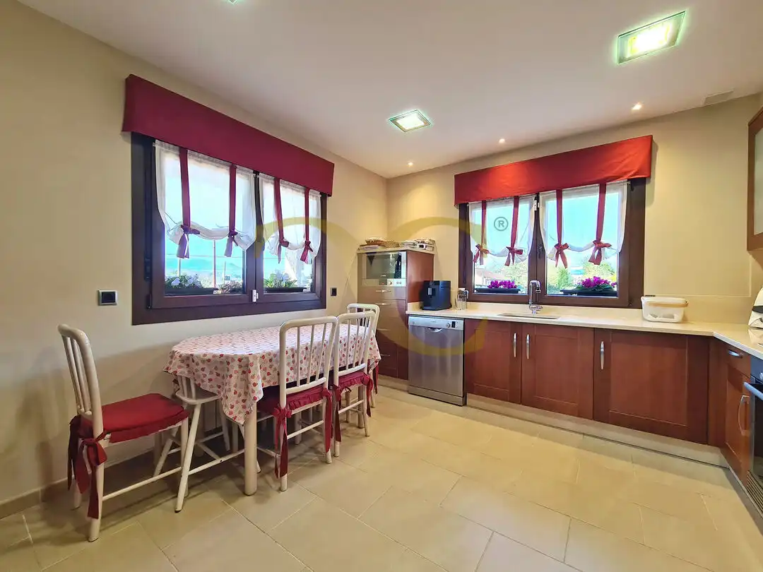 Cocina de Casa o chalet en venta en Siero con Calefacción, Terraza y Trastero