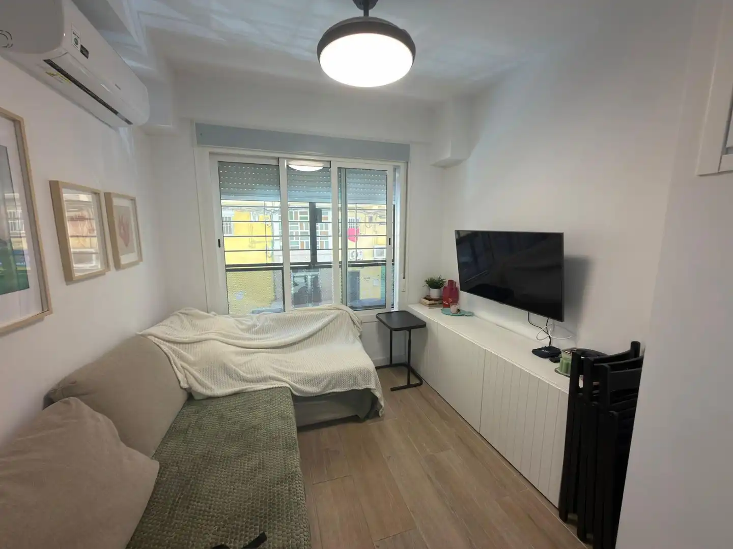 Dormitori de Dúplex en venda en Málaga amb Aire condicionat i Moblat