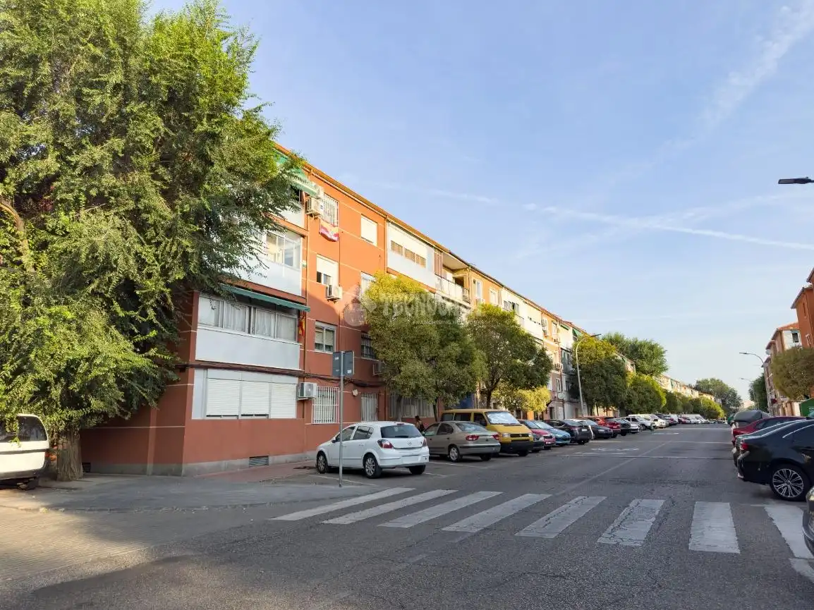Vista exterior de Pis en venda en Alcalá de Henares