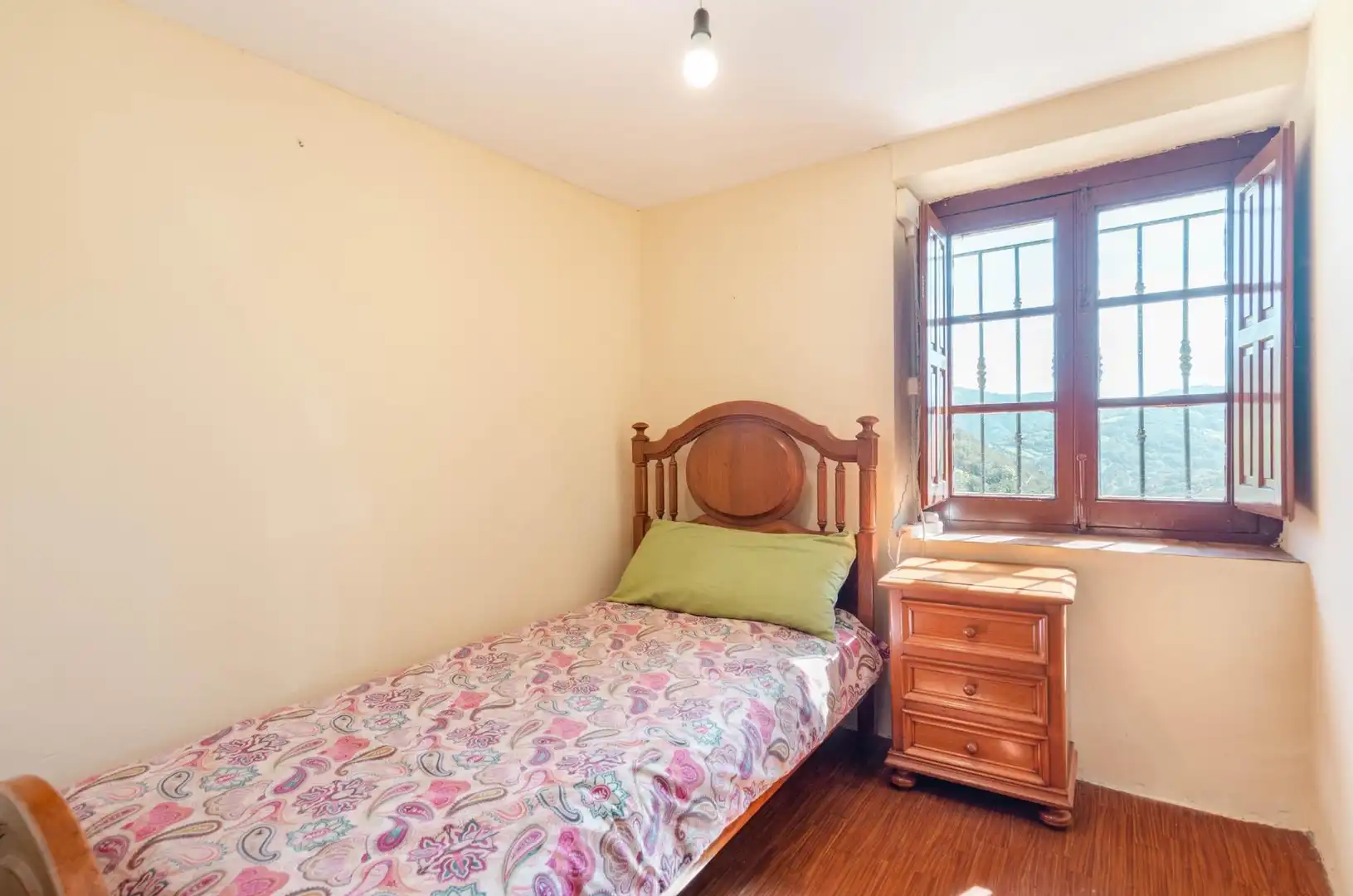 Habitación de Casa o chalet en venta en Riosa, Asturias