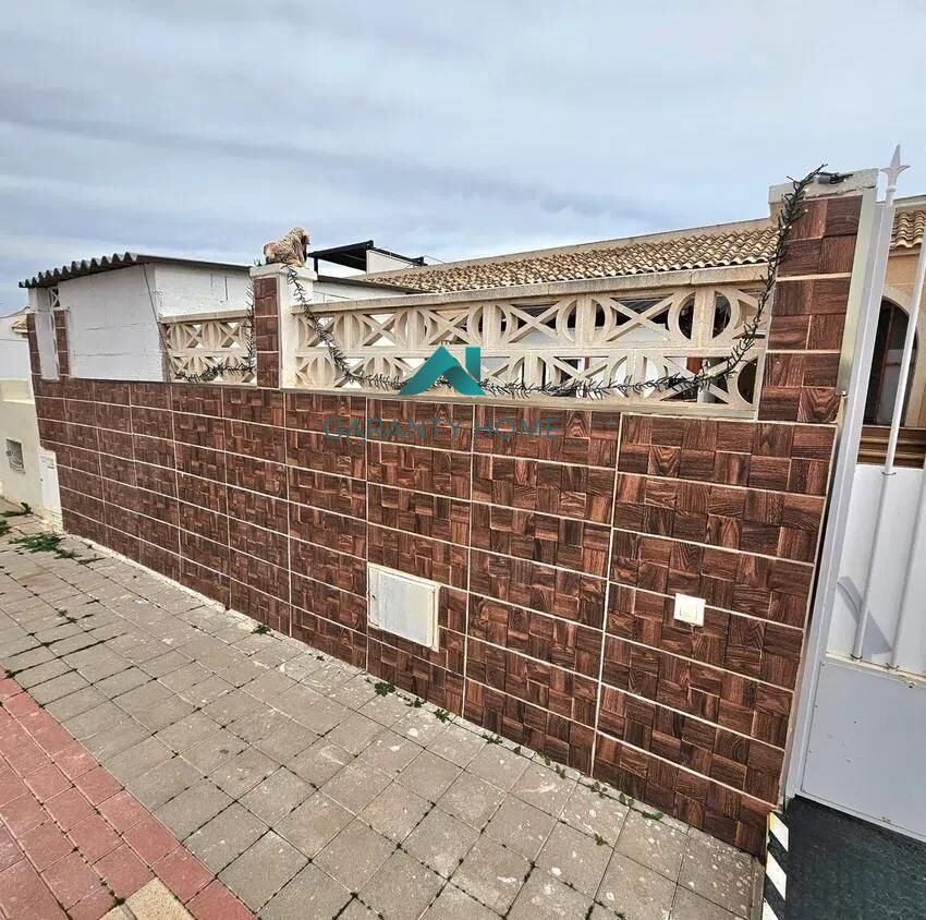 Vista exterior de Casa adosada en venda en  Murcia Capital amb Aire condicionat, Jardí privat i Terrassa