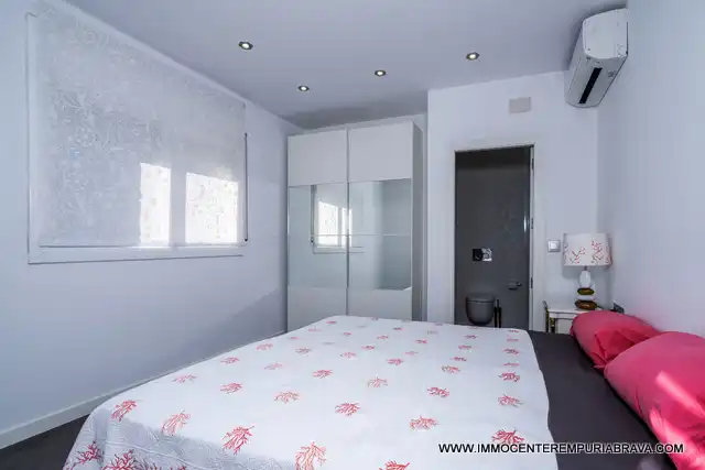 Bedroom of Houses for sale in Empuriabrava  with Air Conditioner, Heating and Private garden