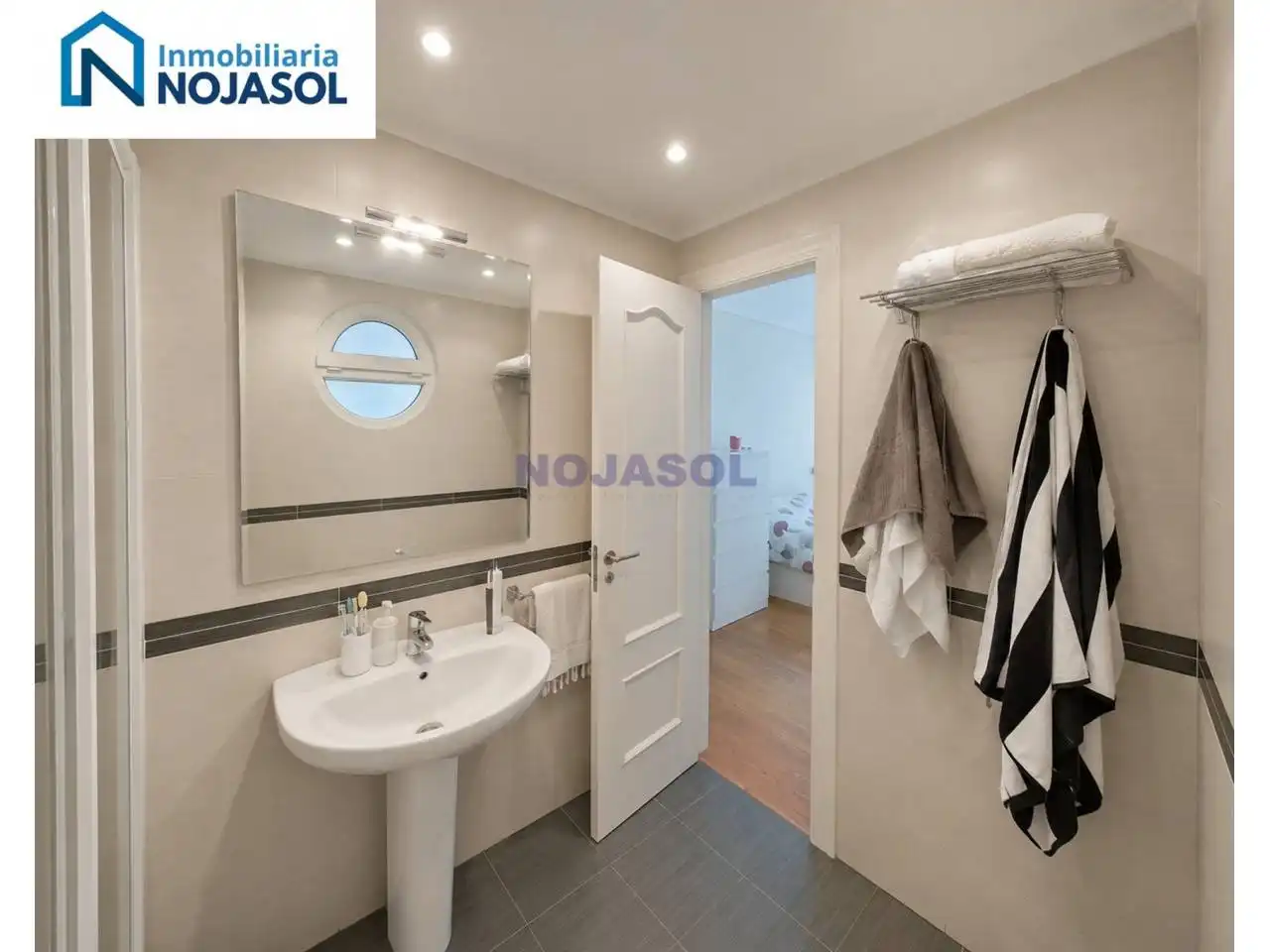 Baño de Apartamento en venta en Santoña con Calefacción, Jardín privado y Terraza