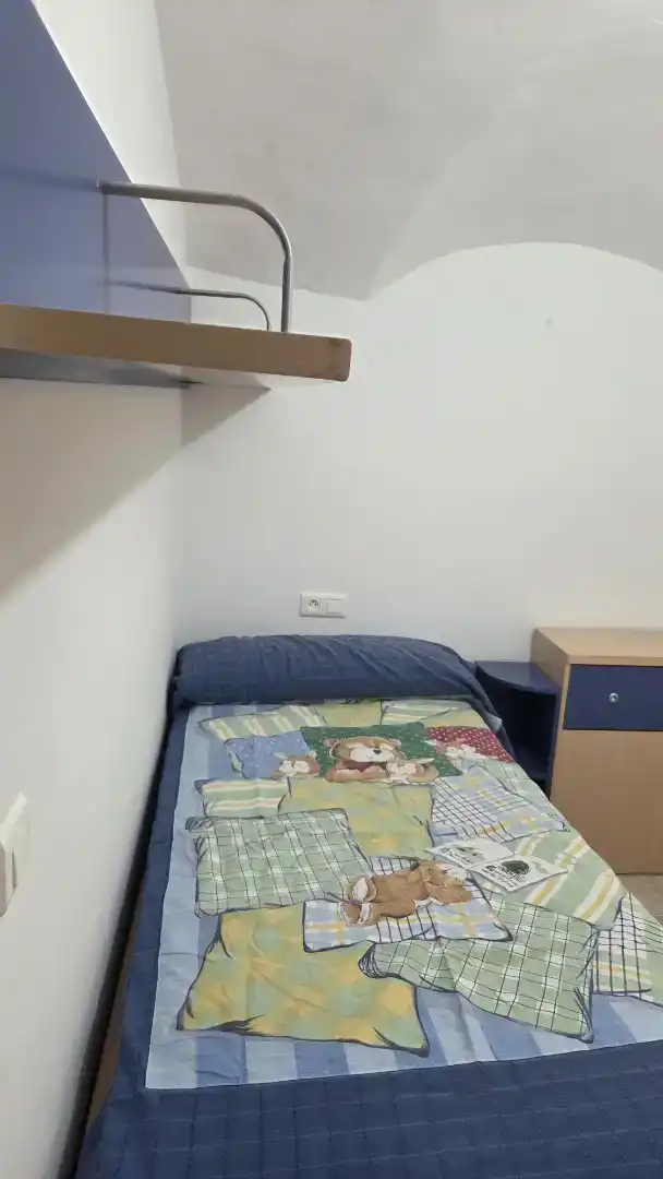 Dormitori de Casa adosada en venda en Brozas amb Aire condicionat i Balcó