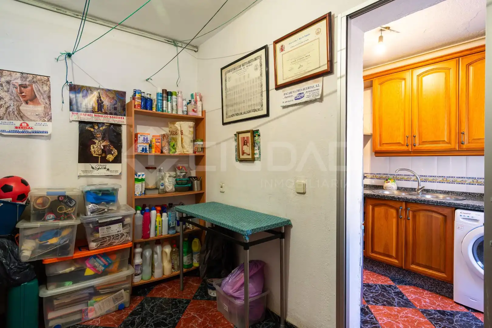 Kitchen of Flat for sale in Sevilla  with Air Conditioner