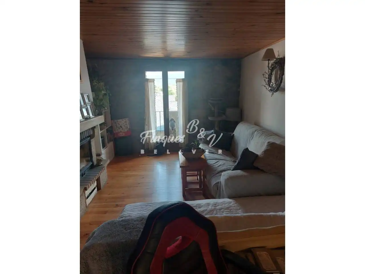 Living room of Flat for sale in Bourg - Madame  with Heating, Parquet flooring and Furnished