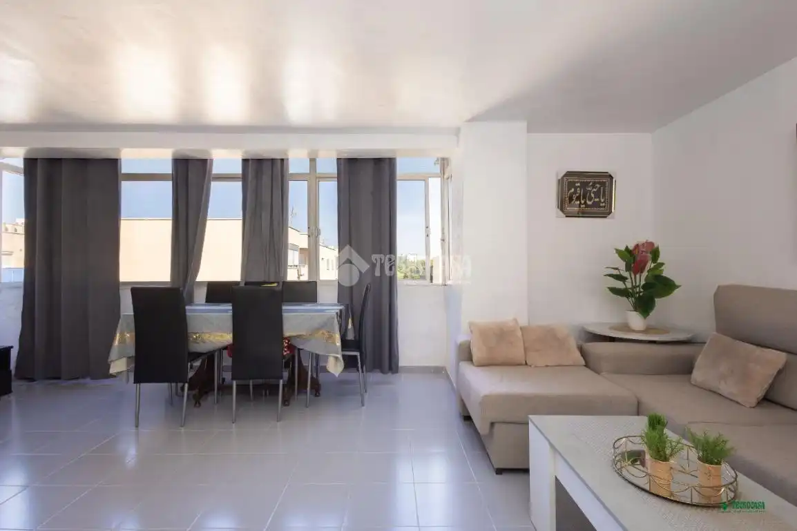 Sala de estar de Piso en venta en Almería