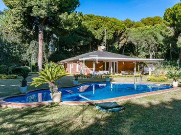 Villa avec balcon à vendre à Bell - Aire