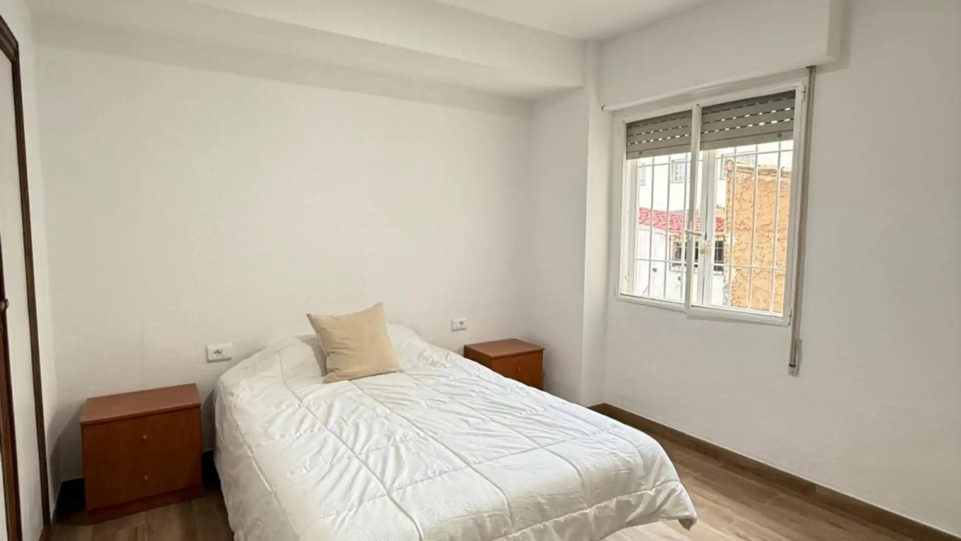 Dormitori de Apartament per a compartir en Castellón de la Plana / Castelló de la Plana amb Moblat, Forn i Rentadora