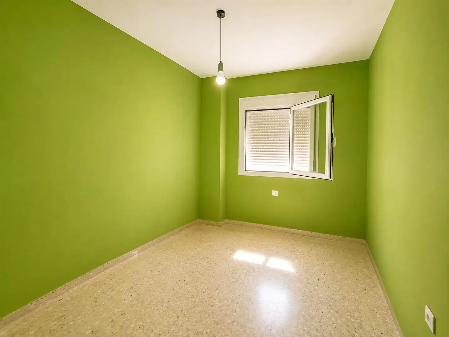 Piso en venta en Calle Santaella, Palmete