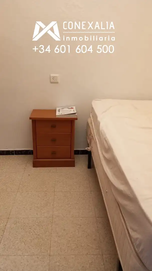 Dormitori de Casa o xalet en venda en Olvera amb Terrassa i Balcó