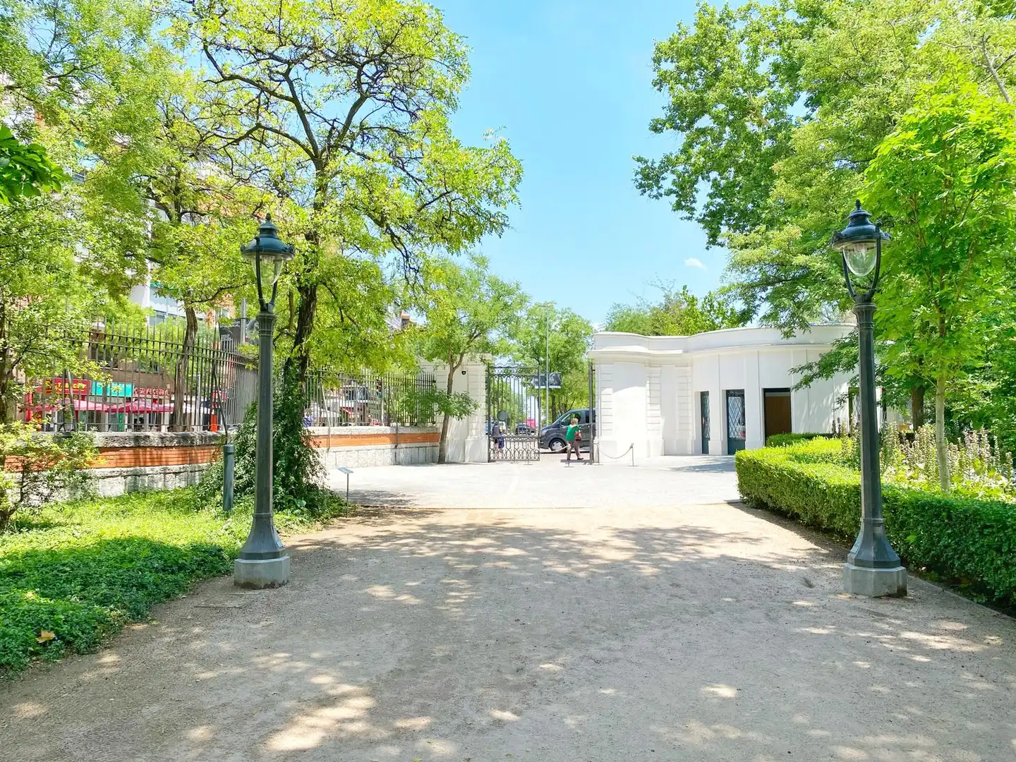 Vista exterior de Pis en venda en Madrid amb Calefacció i Terrassa
