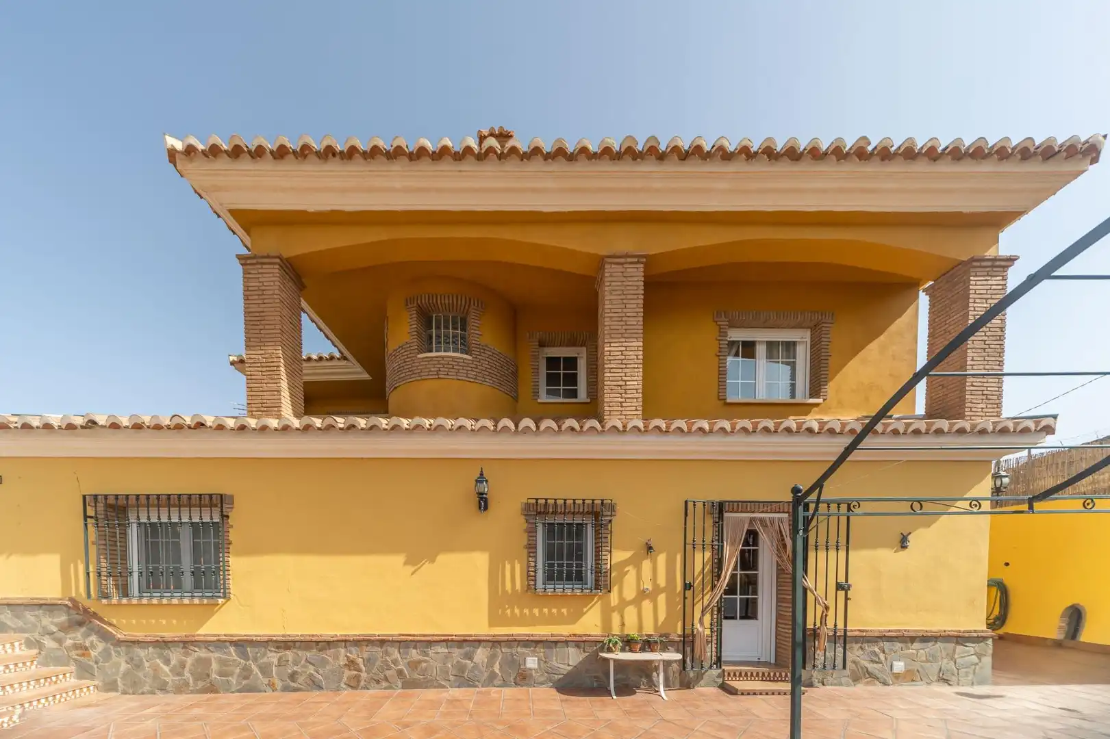 Exterior view of Houses for sale in Aldeire  with Air Conditioner, Heating and Balcony