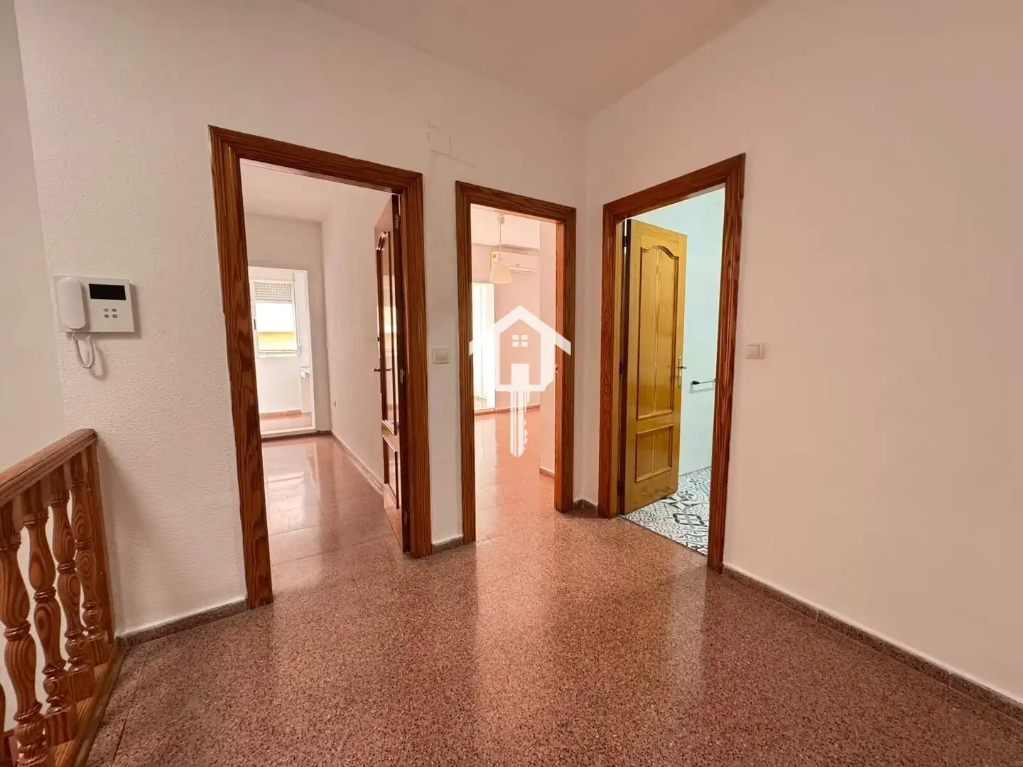 Casa adosada en venta en Alicante / Alacant con Terraza, Trastero y Amueblado