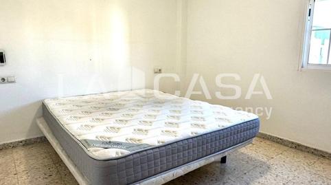 Foto 5 de Pis en venda a Calle Mar Negro, El Torrejón - El Cerezo,  Sevilla Capital