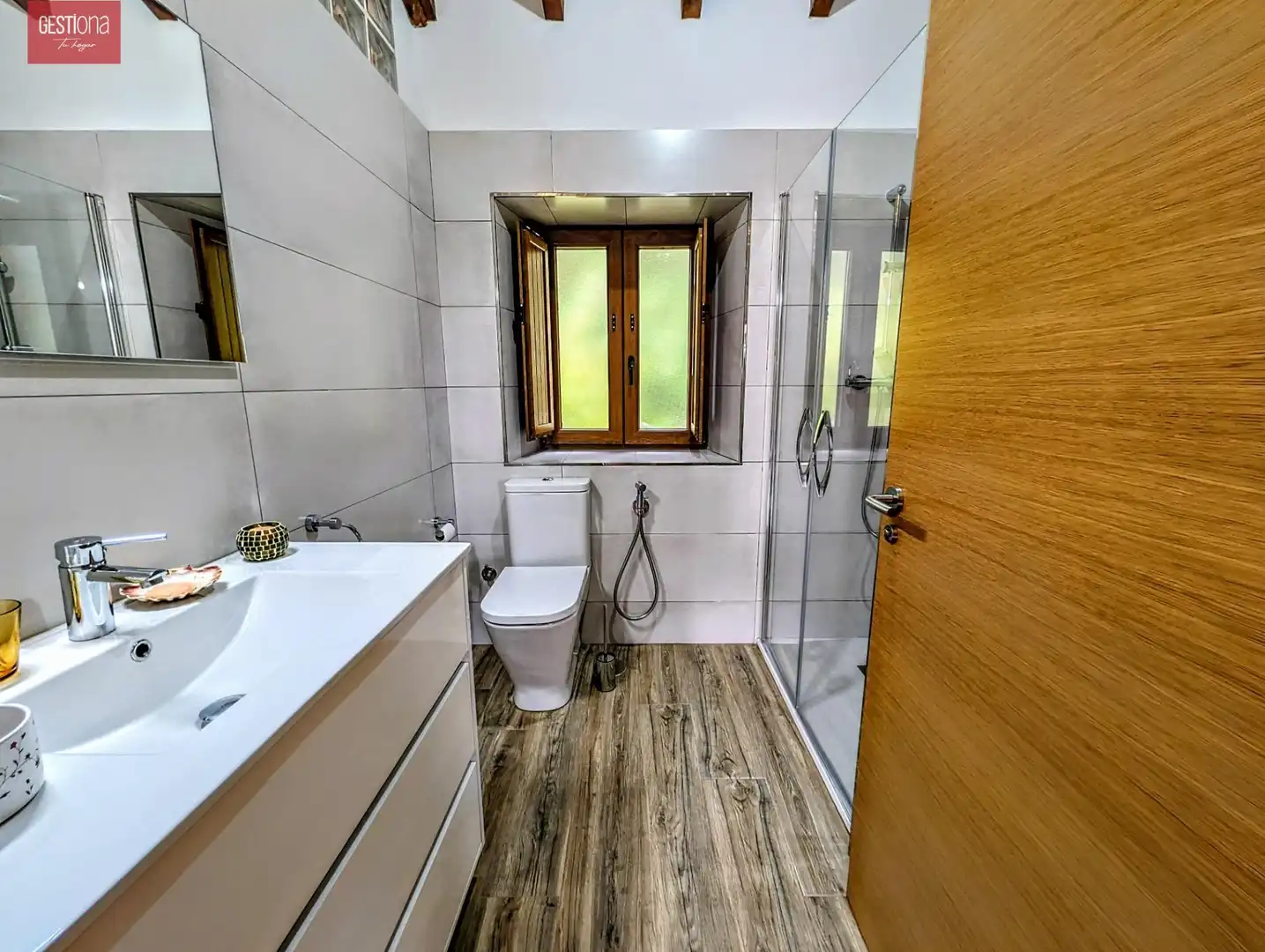 Baño de Casa o chalet en venta en Escalante con Jardín privado y Balcón