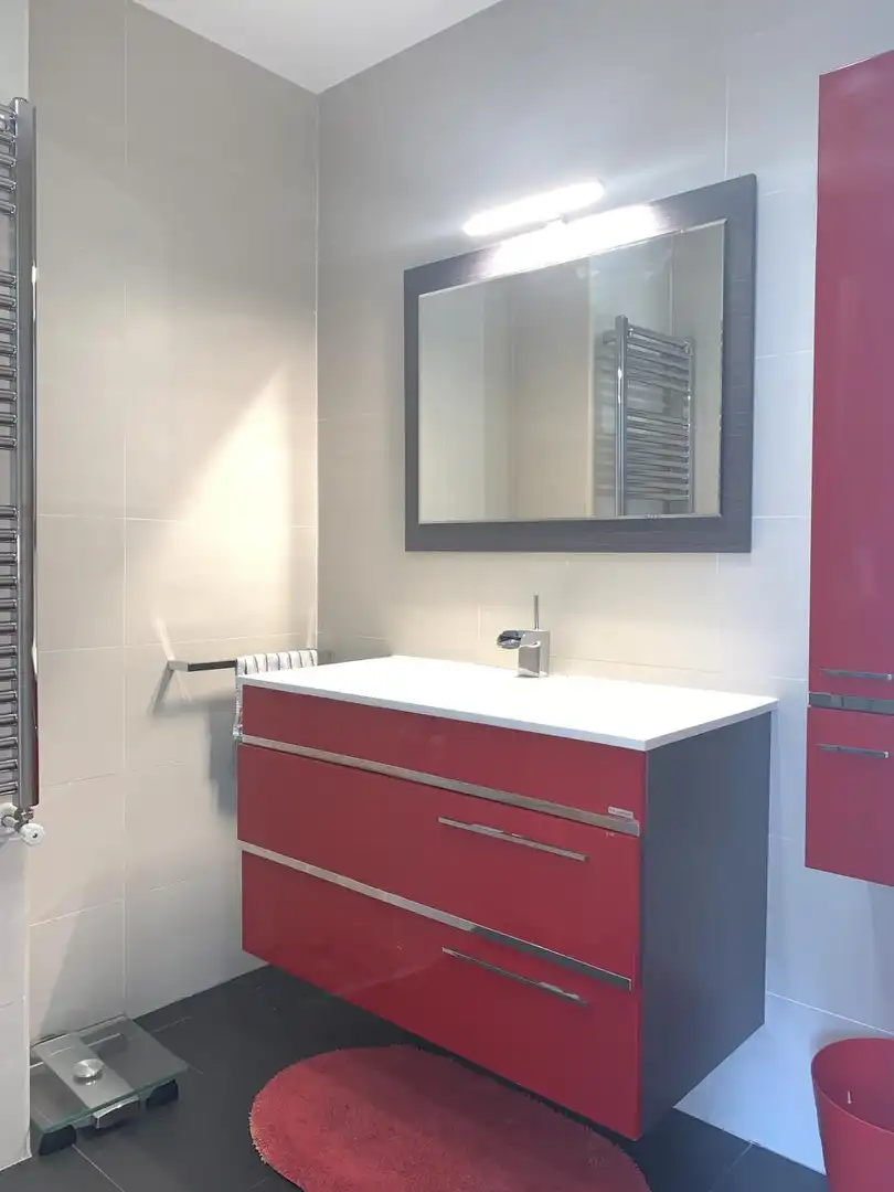 Badezimmer von Dachboden zur Miete in Madrid mit Klimaanlage, Heizung und Möbliert