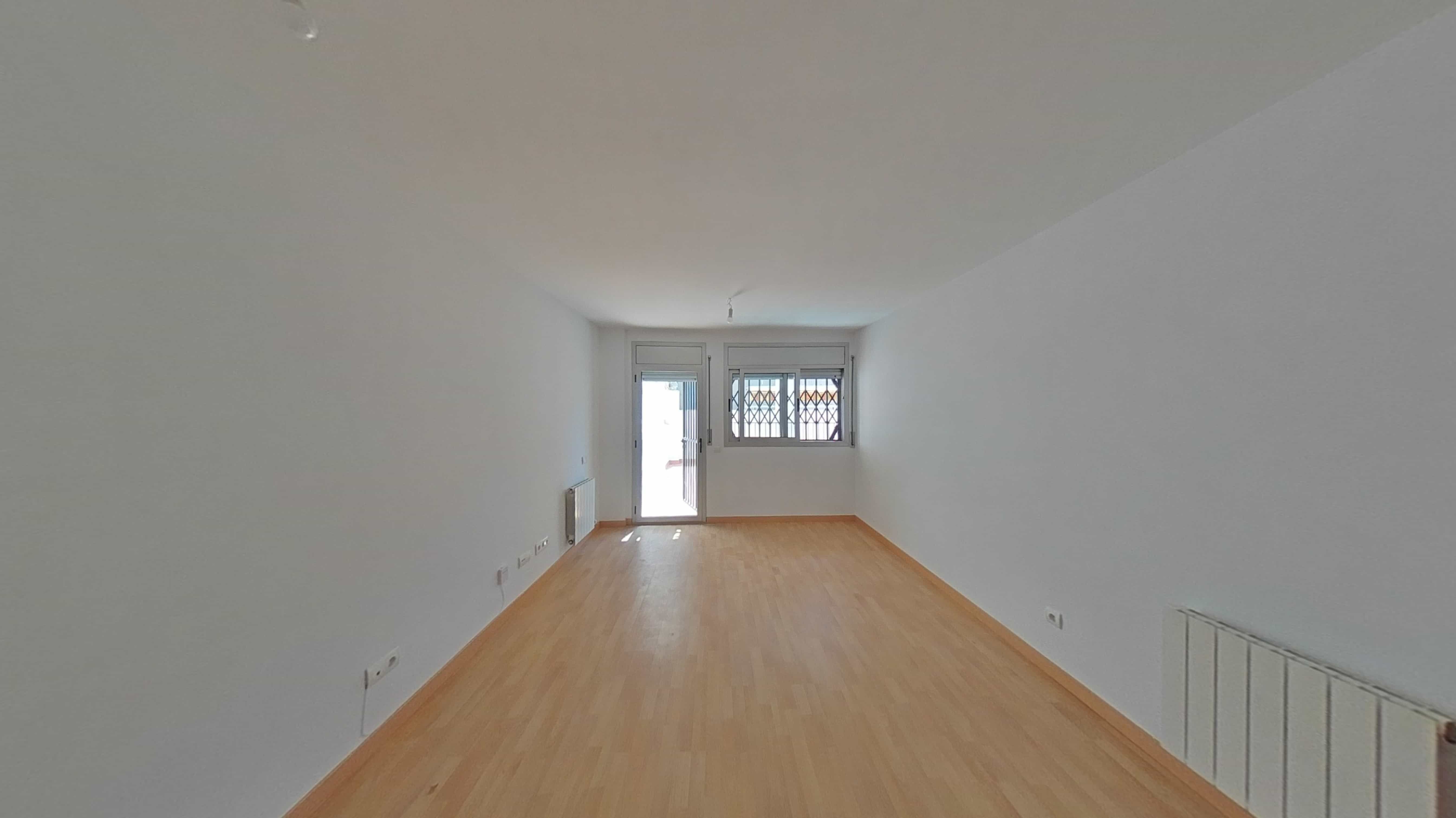 Dormitori de Pis en venda en Sant Boi de Llobregat amb Calefacció i Parquet