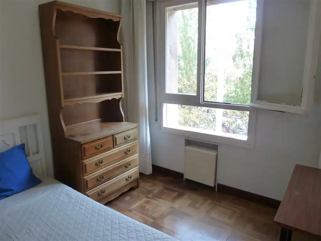 Dormitori de Pis en venda en  Pamplona / Iruña amb Calefacció, Parquet i Terrassa