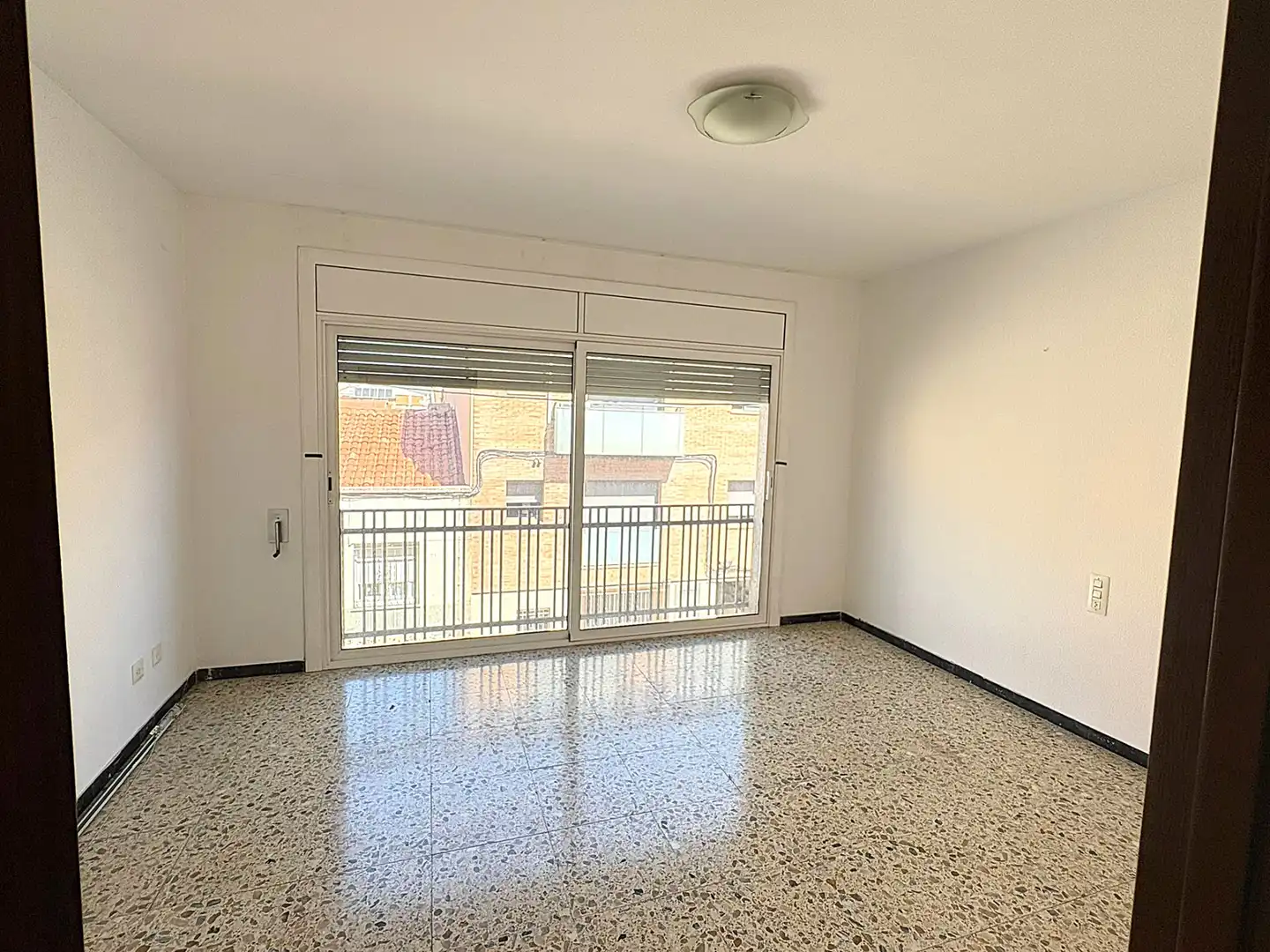 Terrasse von Einfamilien-Reihenhaus zum Verkauf in Terrassa mit Klimaanlage, Heizung und Terrasse