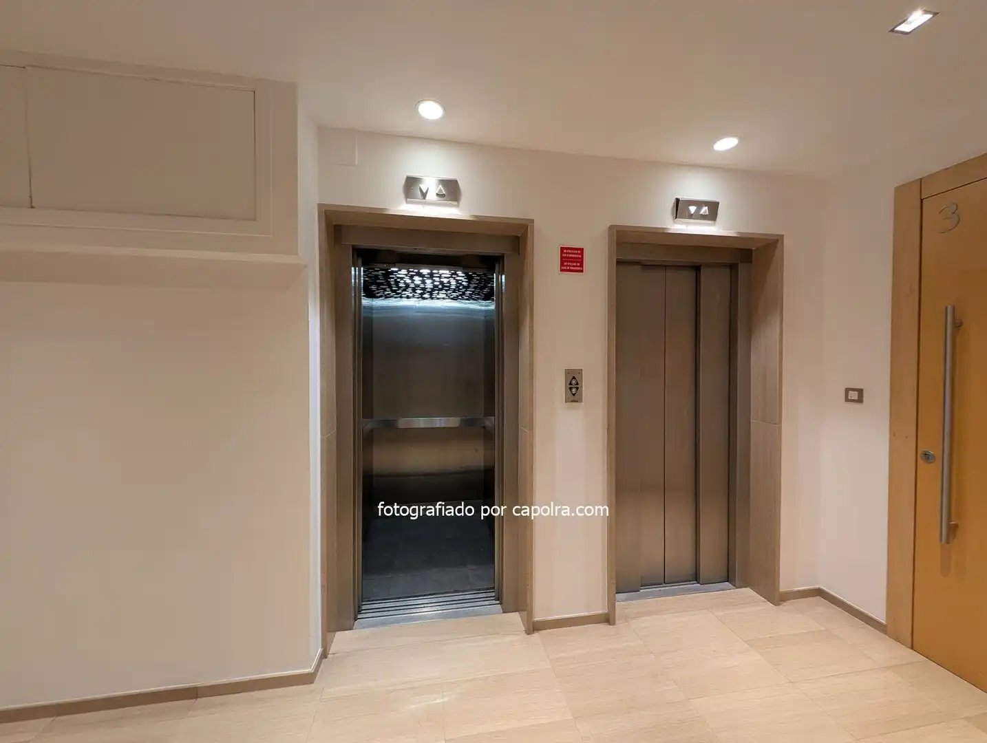 Büro zur Miete in Barcelona mit Klimaanlage, Heizung und Terrasse