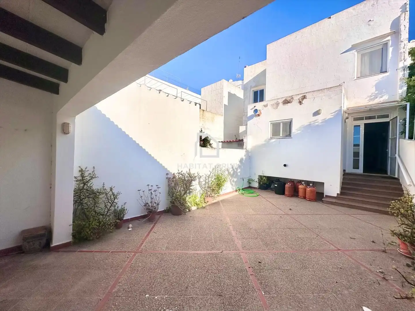 Vista exterior de Casa adosada en venda en Ciutadella de Menorca amb Calefacció i Terrassa