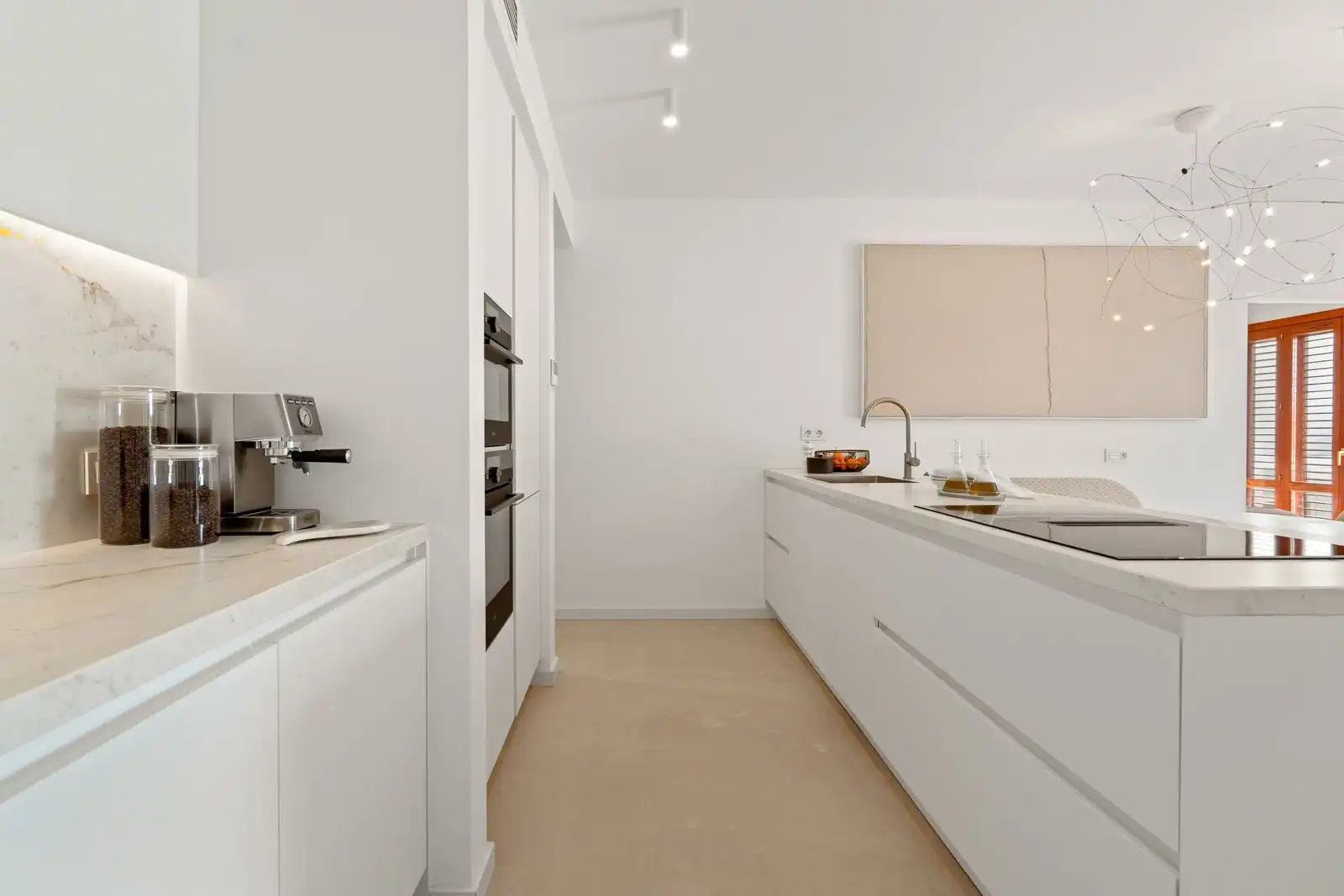 Cocina de Apartamento en venta en Marbella con Terraza, Trastero y Amueblado