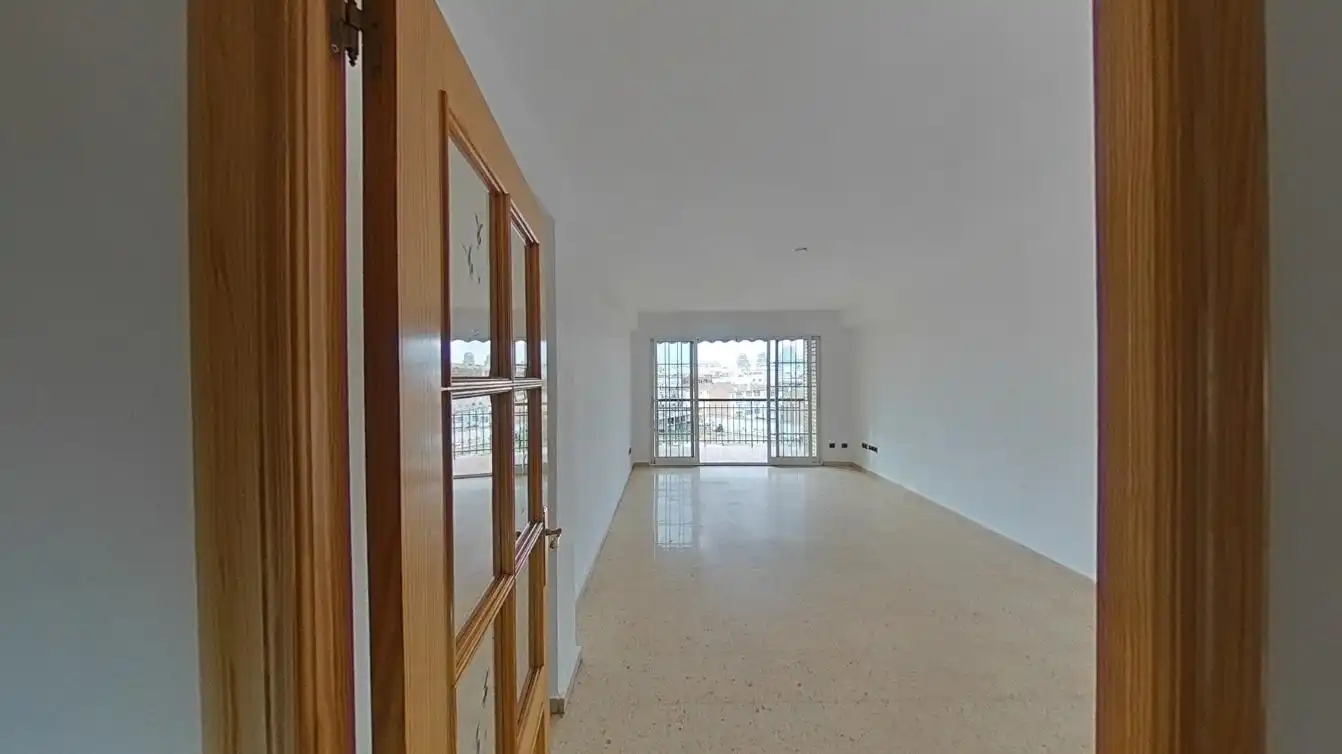 Piso con ascensor en venta en C/ General Llorens, imagen 4