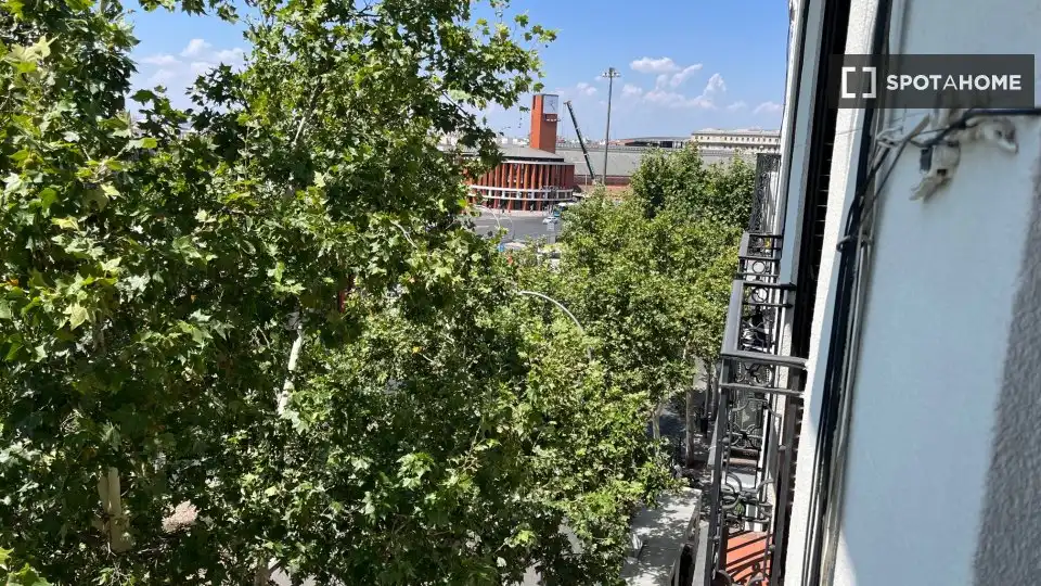 Vista exterior de Piso de alquiler en Madrid con Aire acondicionado, Calefacción y Amueblado