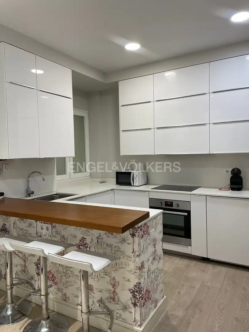 Kitchen of Flat for sale in Madrid  with Heating and Storage room